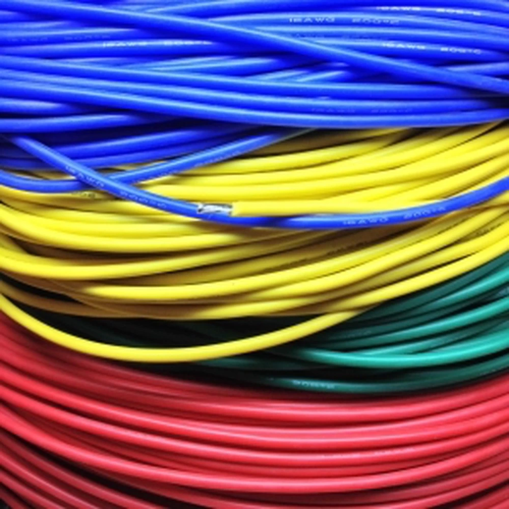 Elastyczny przewód silikonowy 16AWG czerwony odporny do 200ºC i 3kV do testów elektrycznych