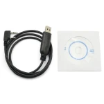 Cable programación Baofeng USB conectado a emisora walkie talkie Baofeng UV-5R