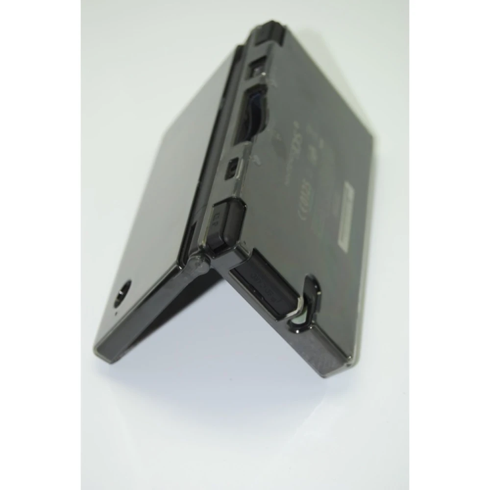 Protector para Nintendo DSi en colores rosa, negro y azul