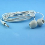 Białe słuchawki do iPod wygodne i kompatybilne satkit