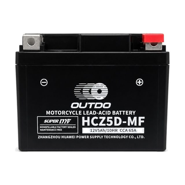 OUTDO HCZ5D-MF, akumulator motocyklowy YTZ7S z widocznymi z przodu biegunami